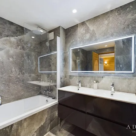 Luxe 8 Pers, Spa, Parking, Proche Pistes & Commerces *