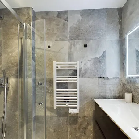 Luxe 8 Pers, Spa, Parking, Proche Pistes&commerces - Fr-1-398-663